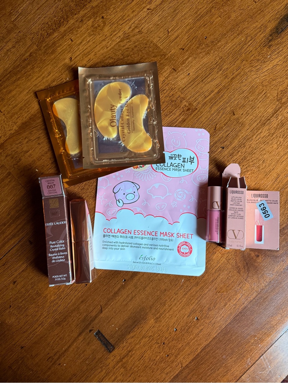 Valentino Gloss Estée Lauder Pure Color Crystal Balm Lipstick Face Mask Eye Mask